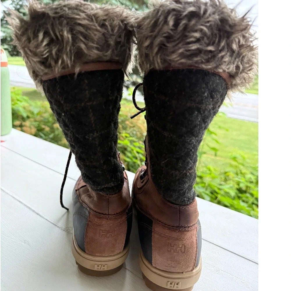 Helly Hansen Garibaldi Women's Winter Snow Boots Brown Faux Fur US 6.5 EU 37.5